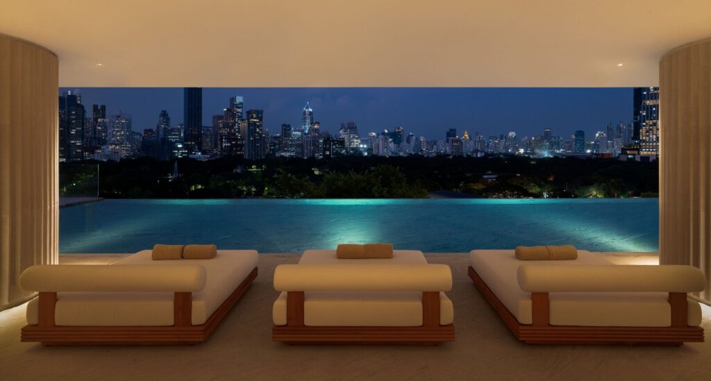 Dusit Thani Bangkok, Silom / Lumphini