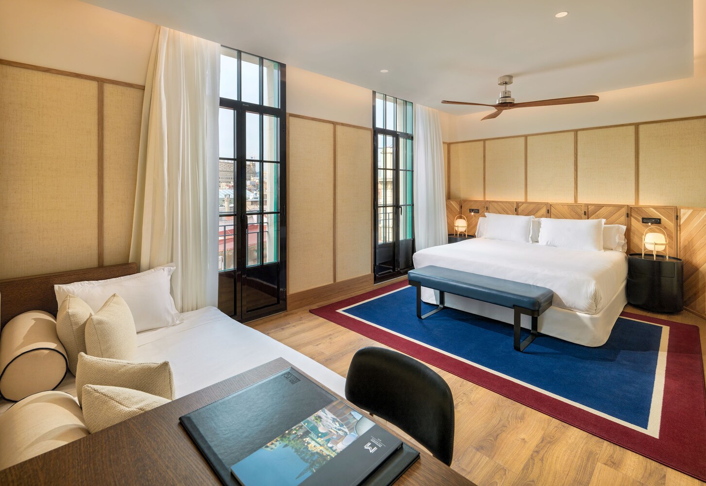 H10 Madison, Gothic Quarter
