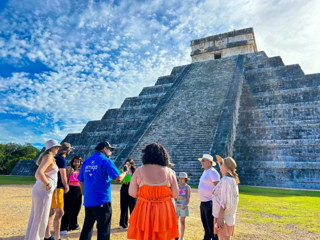 Chichen Itza, Cenote & Valladolid Tour