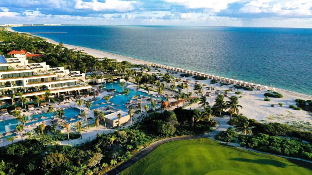 Atelier Playa Mujeres - Adults Only - All Inclusive, Playa Mujeres, on the beach