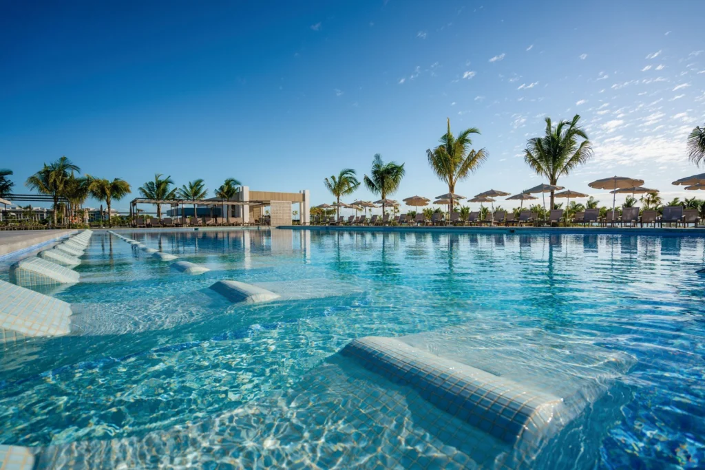 Hotel Riu Latino - Adults Only - All Inclusive, Costa Mujeres, on the beach