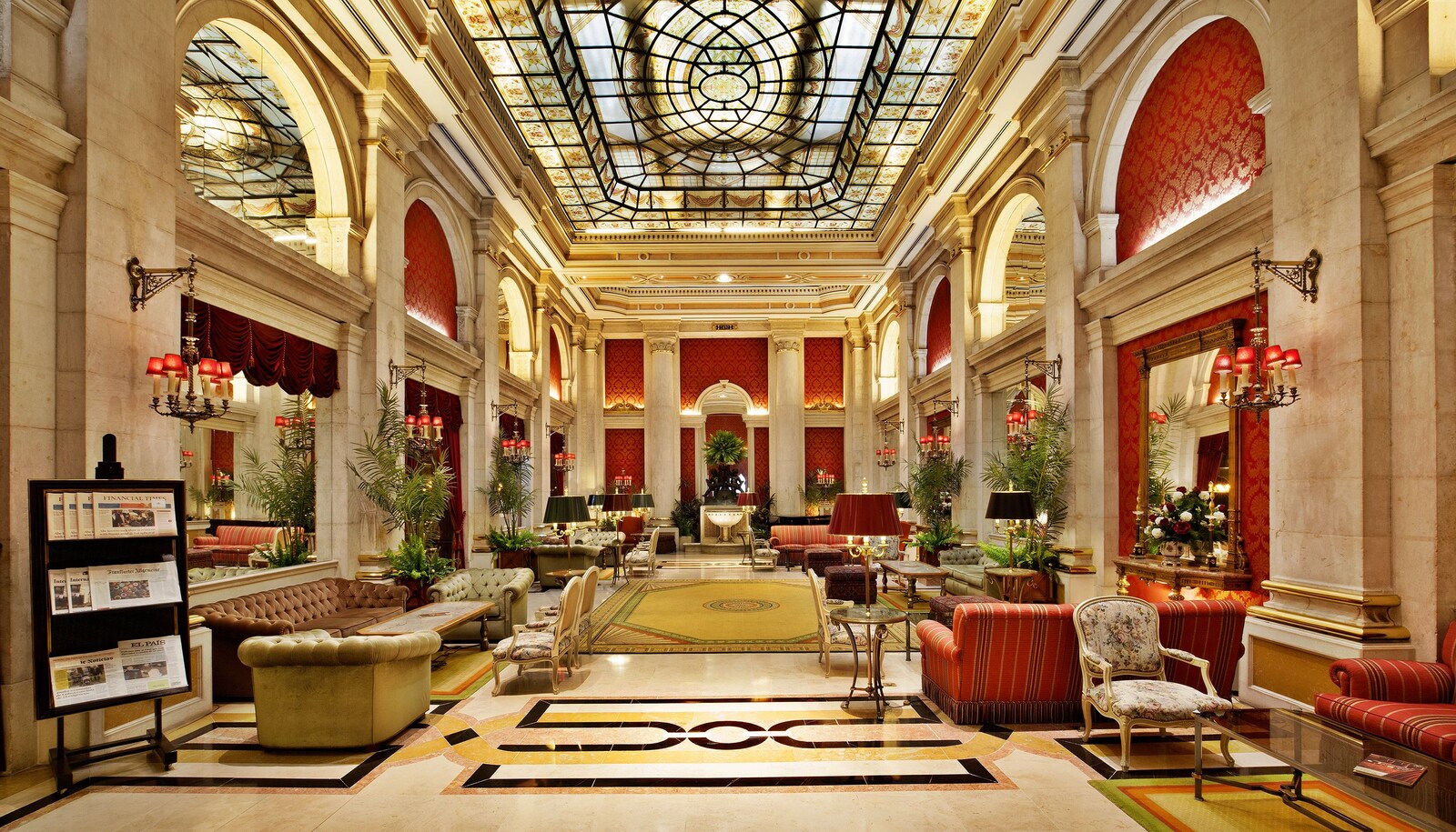 Avenida Palace, Restauradores