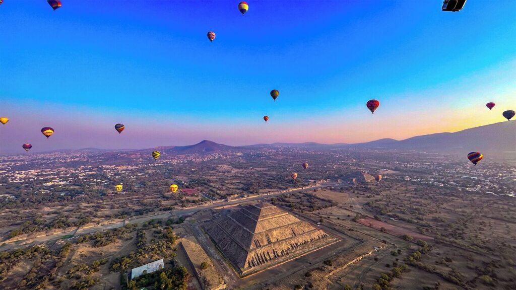 Hot Air Balloon Flight over Teotihuacan
