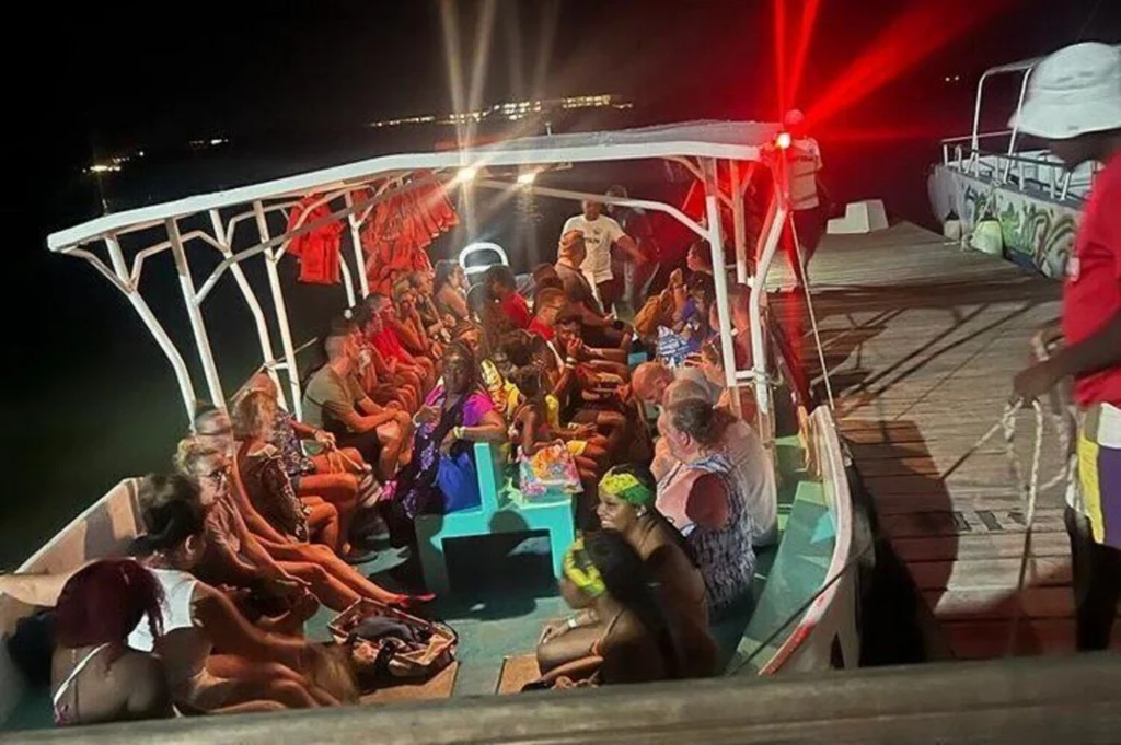 Luminous Lagoon Night Tour