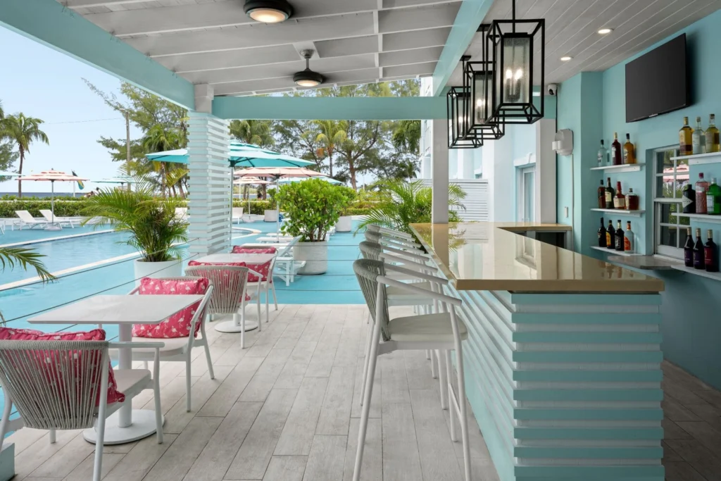 Courtyard by Marriott Nassau Downtown/Junkanoo Beach, Downtown, 5 min walk to Junkanoo Beach