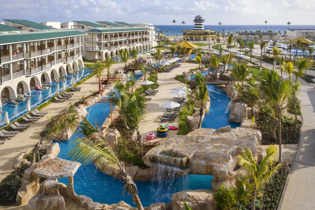 Ocean El Faro Resort - All Inclusive, Uvero Alto, on the beach